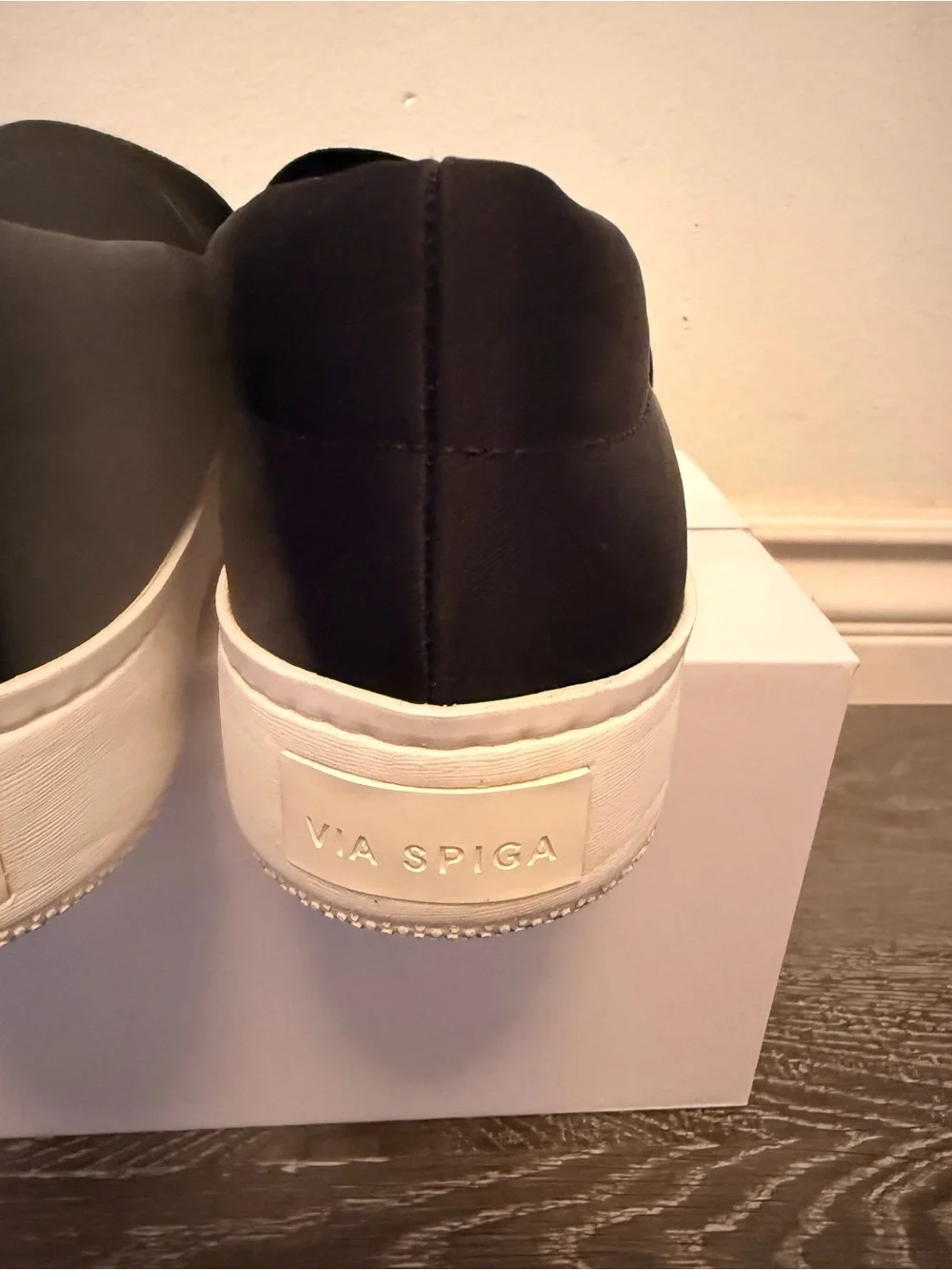 Via Spiga sleek black
